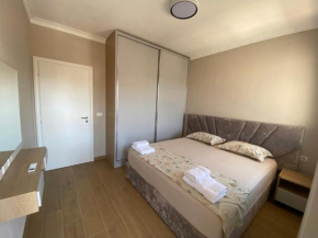 Aleks Lungomare Apartment